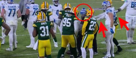 Green Bay Packers Quay Walker Apologizes After Pushing Medical Staffer