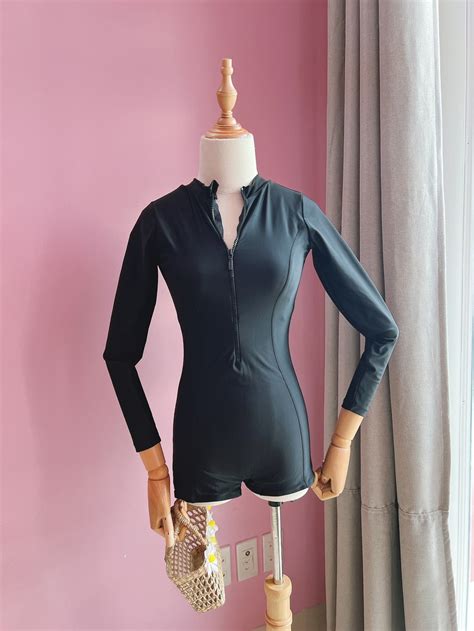 Bikini Đồ bơi nữ có tay khóa kéo màu ĐEN FORM SHORT sành điệu kín đáo co dãn thoải mái Shopee