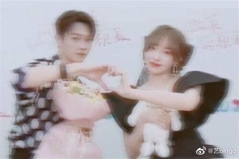 Cheng Xiao And Xu Kai Falling Into Your Smile Drama Promotional Live