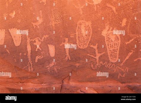 Native american rock art hi-res stock photography and images - Alamy