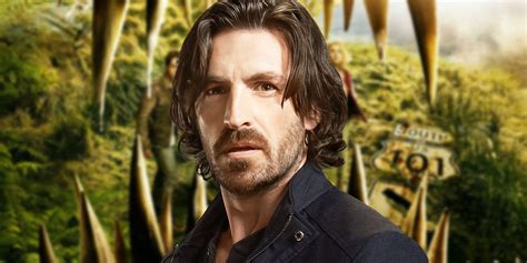 ‘La Brea’s Eoin Macken Says Season 3 Series Finale Is "Nutty" and "Awesome"