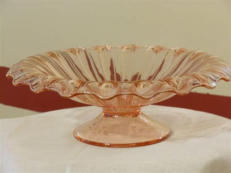 Heisey Laverne Pink Depression Glass Footed Fruit Bowl