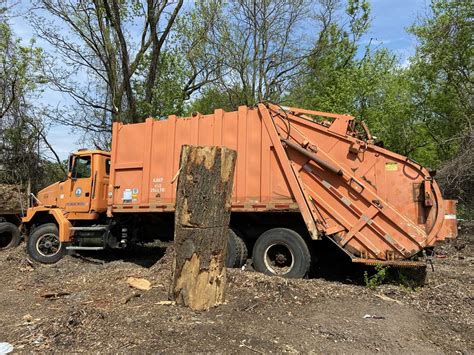 1991 White Acl64b Refuse Truck Online Government Auctions Of Government