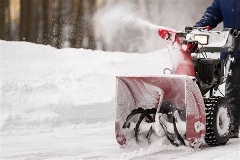 how to clean troy bilt snowblower carburetor