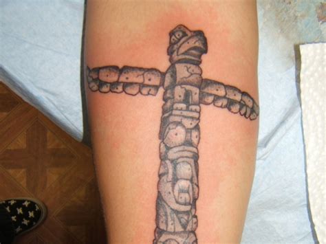 25 Awesome Totem Pole Tattoo Ideas Slodive