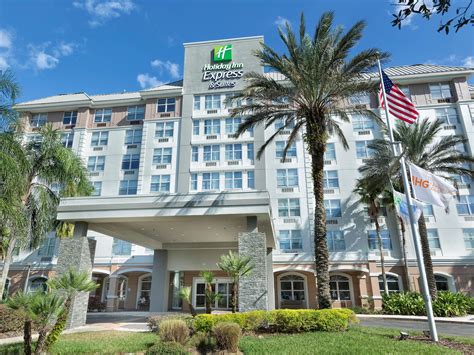 Kissimmee Hotels | Holiday Inn Express & Suites S Lake Buena Vista