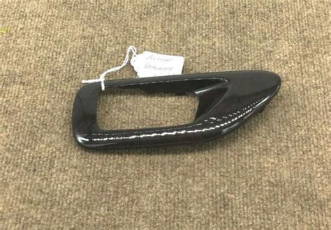 95 99 Toyota Avalon Rear Driver Side Door Handle Woodgrain Trim Bezel