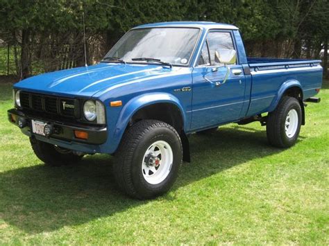 Toyota trucks, Trucks, Toyota pickup 4x4