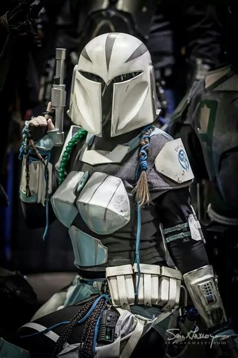 Pin By Chris On Star Wars Mandalorian Cosplay Mandalorian Armor Darth