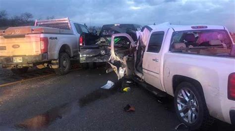 Multiple People Taken To Hospital After Multivehicle Crash On I 35 Near