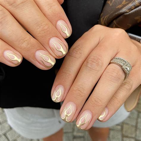 Amazon Short Press On Nails Square Fake Nails Nude Squoval False Nails With Gold Flame