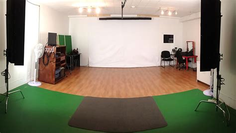 Studio with backdrops - Silver Moon Studio