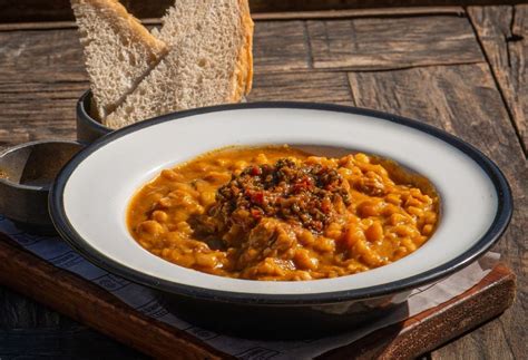 Dónde Comer Los Mejores Platos Patrios Este 9 De Julio En Buenos Aires Locro Guiso Empanadas