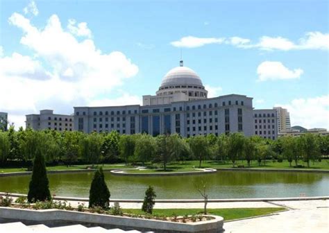 Harbin Institute of Technology (Harbin, China)