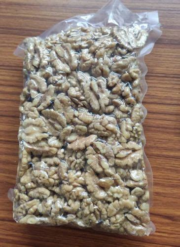 Snow White Kashmiri Walnut Kernels Packaging Size 250g 500g At Rs