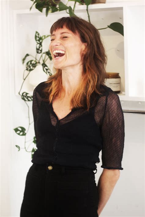 Biography and professional profile of Jessica Hamilton 32