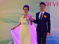 Nh Ng Hot Girl Xinh Nh M Ng C A I H C Hutech