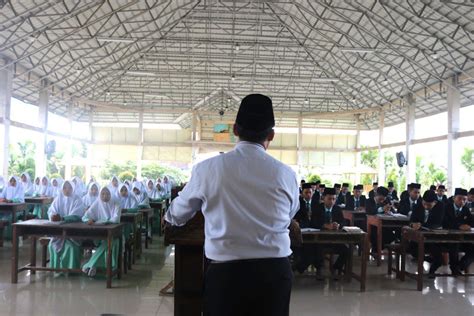 Ujian Nihai Gelombang Santri Akhir Kmi Pondok Modern Daarul Abroor