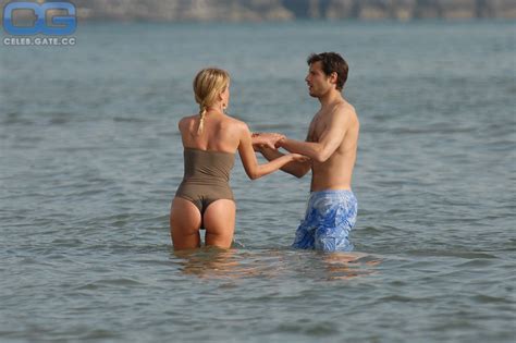 Alessia Marcuzzi Nude Pictures Onlyfans Leaks Playboy Photos Sex Scene Uncensored