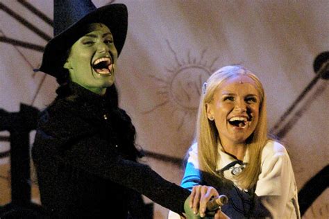 Kristin Chenoweth and Idina Menzel Reunite Wicked's 20th Anniversary