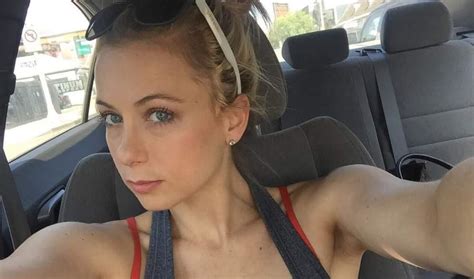 Hot And Sexy Iliza Vie Shlesinger Bikini Photos Thblog