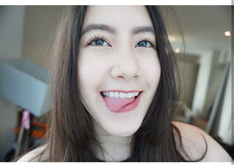 Đã đẹp lại tài năng đây chính là 4 hot girl gốc Việt cực nổi ở nước ngoài