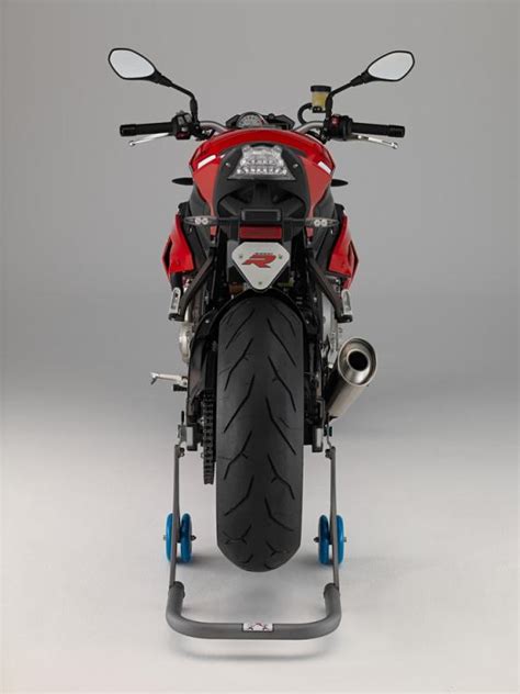 Nueva BMW S R la naked alemana más deportiva