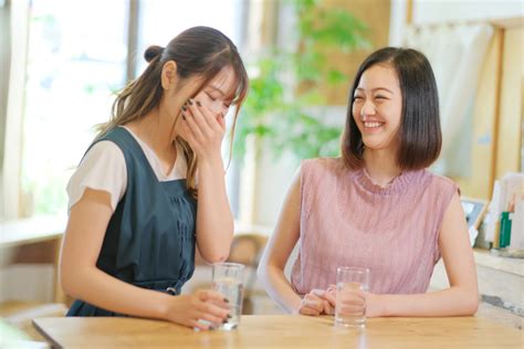 「友達がいなくても楽しく生きられる」は本当？ 「不要論」「必要論」から見えた人間関係の“コスパ化”｜ニフティニュース