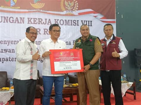 Salurkan Bantuan Pahlawan Ekonomi Nusantara Bukti Kang Ace Dukung