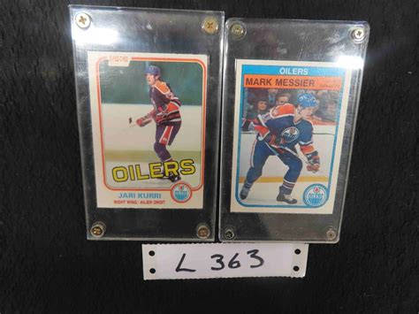 Mark Messier & Jari Kurri Hockey Cards