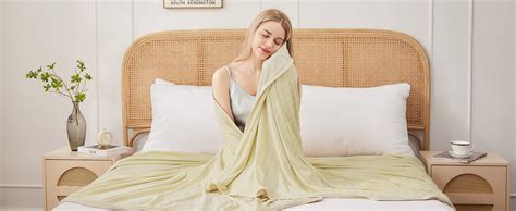 Amazon JOOJA Cooling Blanket For Hot Sleepers Queen Size Double Sided Ultra Cold Effect