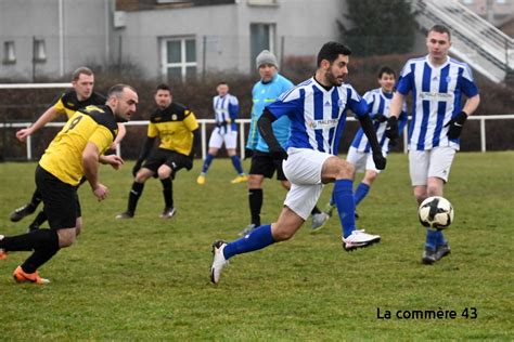 Foot D Les Villettes Remportent Le Duel Des Poursuivants Contre