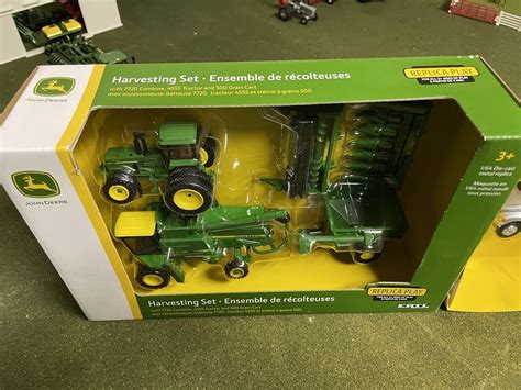 164 Ertl John Deere Harvesting Set And Straight Truck Ebay