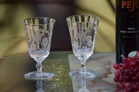 Vintage Etched Wine Glasses, Set of 4, Vintage Liquor Dessert Wine