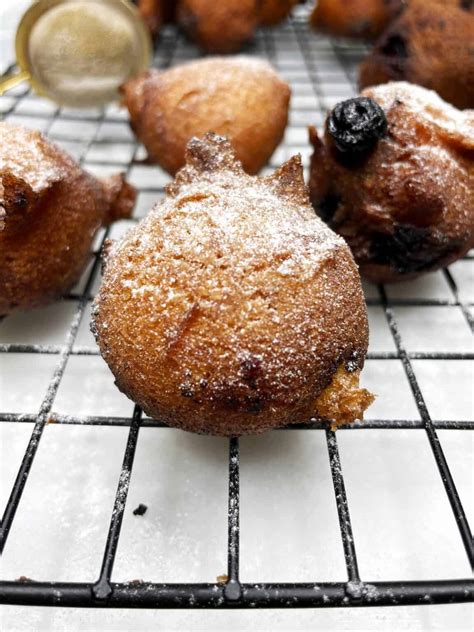 Blueberry Fritters Beignets Aux Myrtille Baking Like A Chef