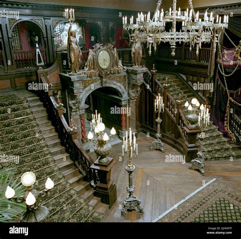 MANSION HALLWAY, STAIRWAY, THE HAUNTED MANSION, 2003 Stock Photo - Alamy