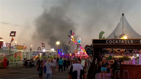 Mulhouse Fête foraine De la fumée noire à l arrière YouTube