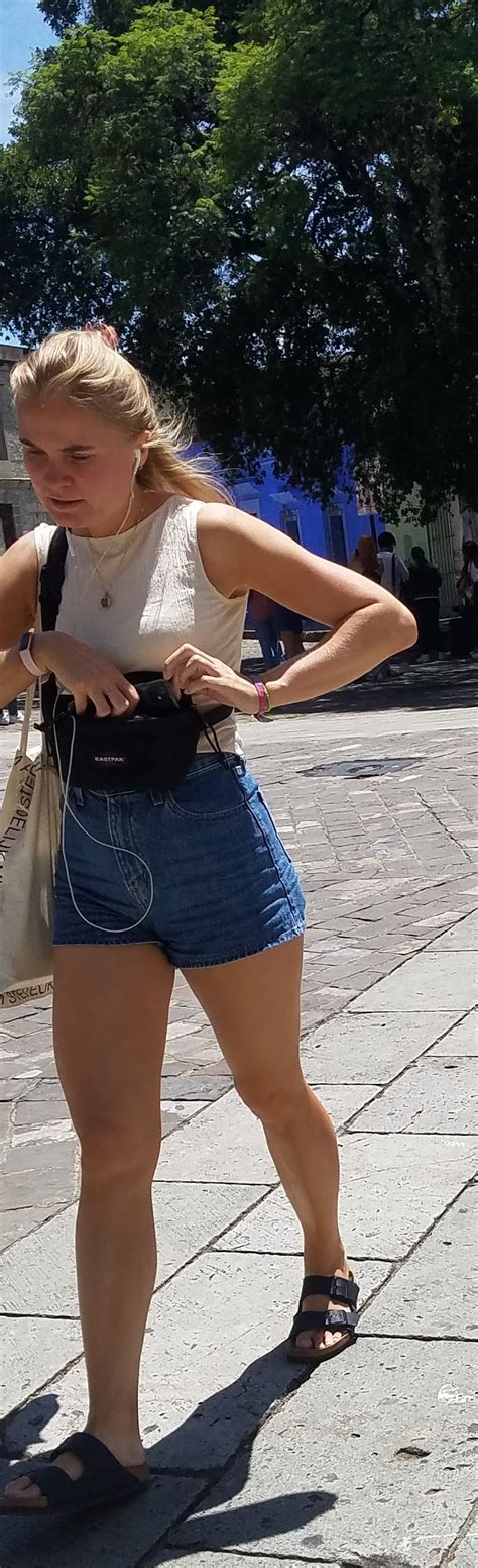 Nice Blonde Pretty Legs In Shorts Short Shorts Volleyball Forum