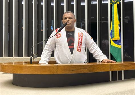 Atletas do jiu jitsu paradesportivo de Barra do Garças recebem