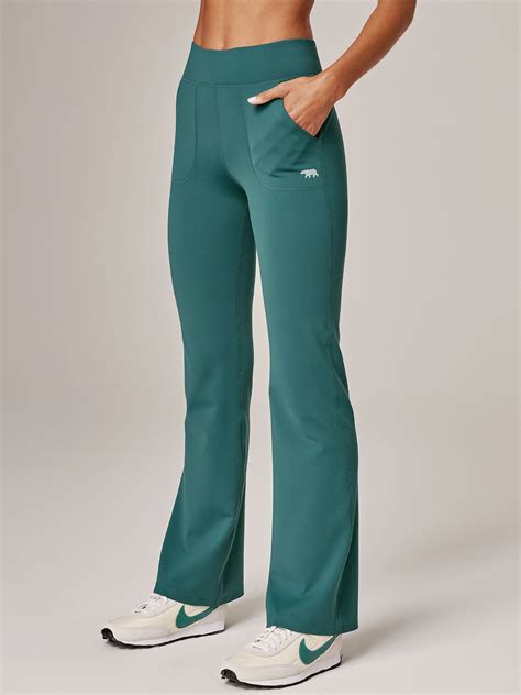 flared leggings outfit 8