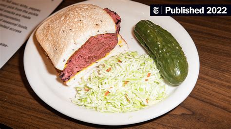 A Traveling Jewish Deli Exhibit Tells an American Tale in Pickles and