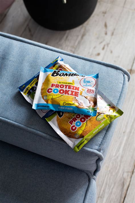 Bombbar Protein Cookie Низкокалорийное протеиновое печенье без сахара ...
