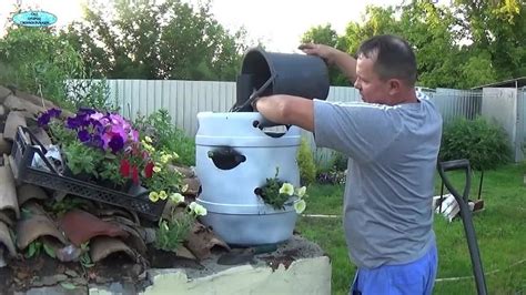 ОЧЕНЬ КРАСИВЫЙ ВАЗОН-КЛУМБА ИЗ ПЛАСТИКОВОЙ БОЧКИ