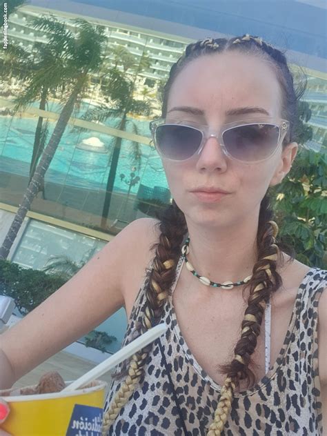 Summer Siempre Naughtymssummer Summer Siempre Nude OnlyFans Leaks Fappening FappeningBook