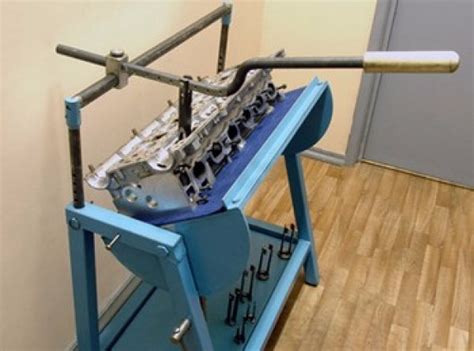 Стенд для ремонта двигателей: как выбрать лучшую конструкцию