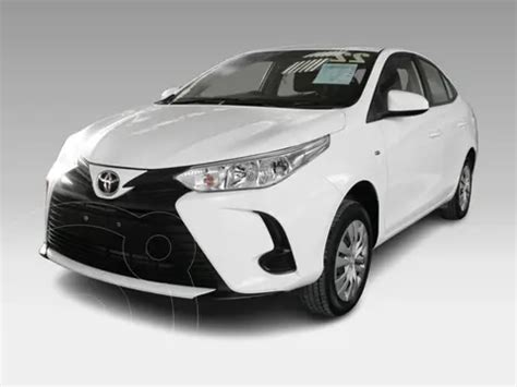 Toyota Yaris Sedan Core Aut Usado 2022 Color Blanco Precio 295 000