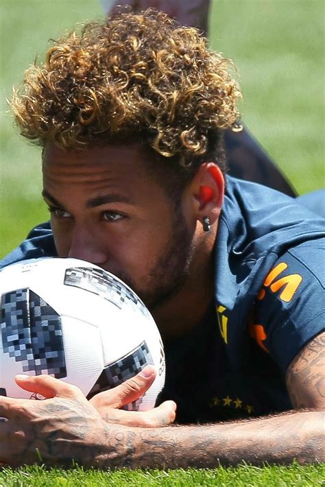 Pin By Gilly Nancy On Neymar Jr Neymar Football Neymar Neymar Jr