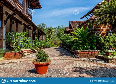 Punnamada Resort Alappuzha Kerala India 19012023 Carving Wood