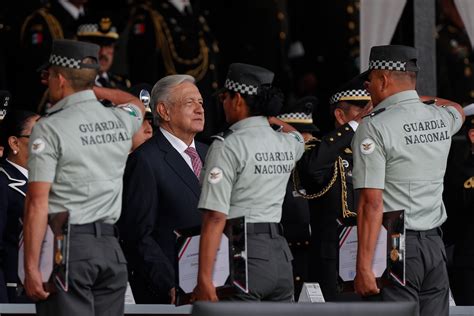 Insiste El Presidente En Militarizar A La Guardia