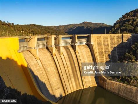 Boundary Dam Power Station Photos and Premium High Res Pictures - Getty Images